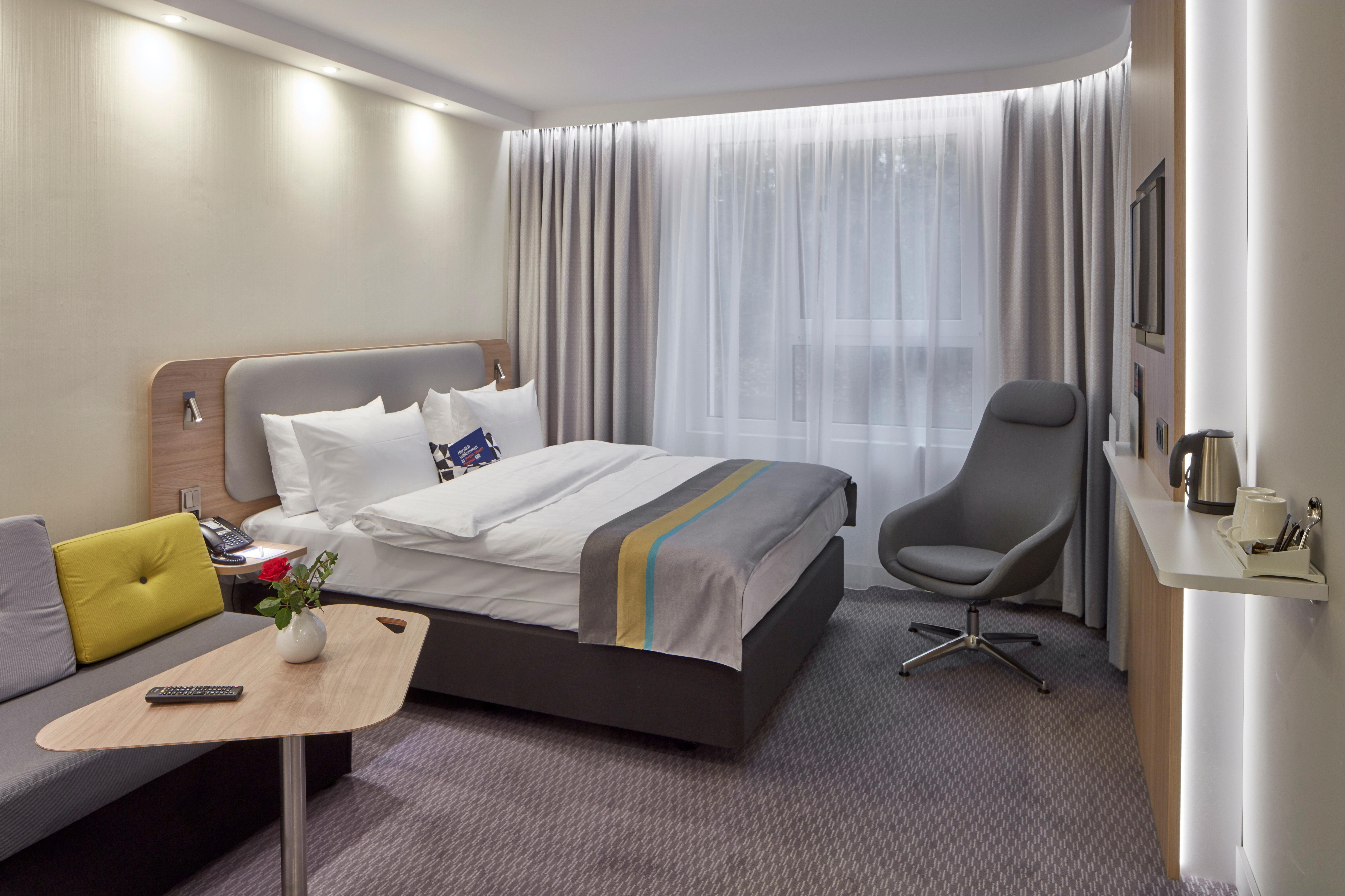 Holiday Inn Express - Merzig, An Ihg Hotel Zewnętrze zdjęcie